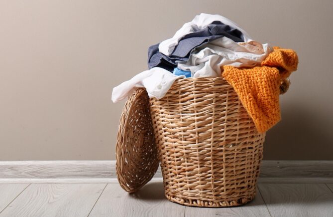 Pesupesemine Pesu sorteerimine Valge pesu pesemine Värvilise pesu pesemine Tumeda pesu pesemine Pesuvahendid